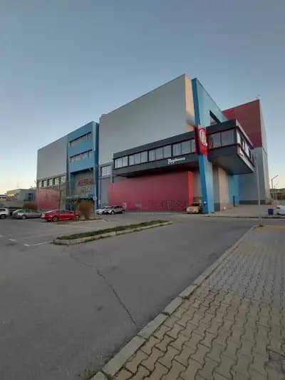 Кино Арена Младост