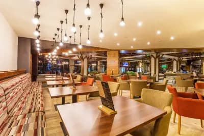 Champions Lobby Bar and Diner