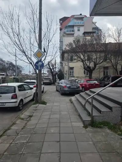 Читалище Средец