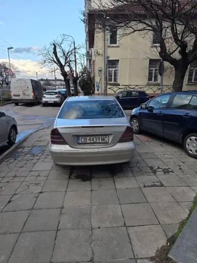 Читалище Средец
