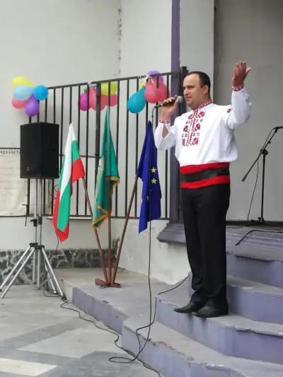 Народно читалище "Георги Бенковски"