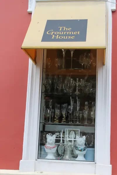Gourmet House