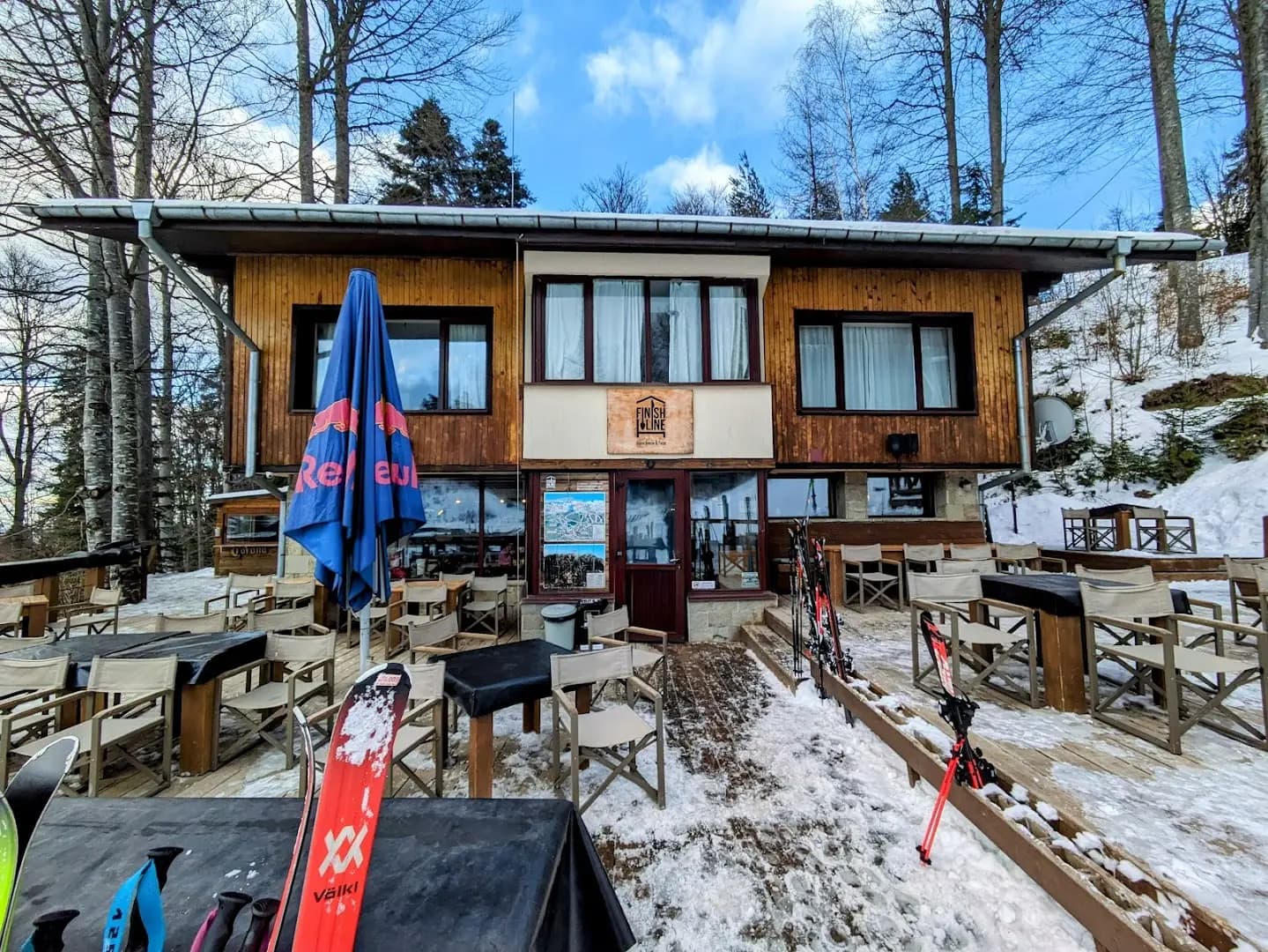 Finish Line Guest House And Food