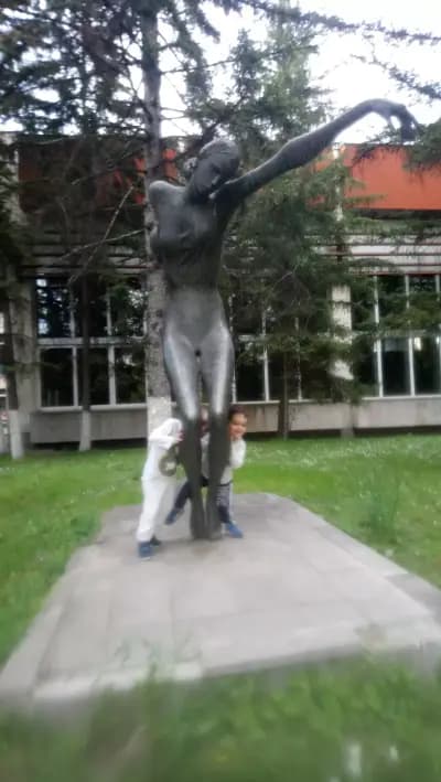 Клуб по художествена гимнастика „Левски“