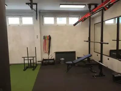 Спортна зала Lazarov Athletics
