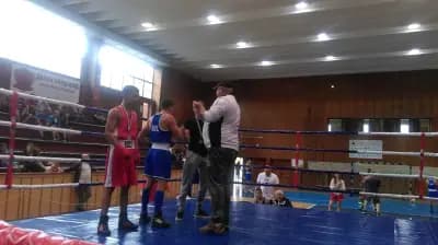 Спортна зала „Никола Петров“
