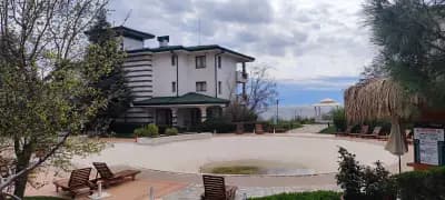 Фитнес център "Emerald Spa & Wellness Center"