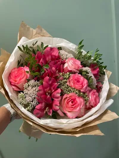 Damascena Flowers' Apartment