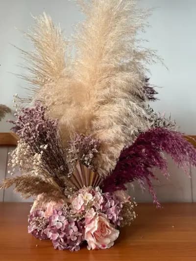Damascena Flowers' Apartment