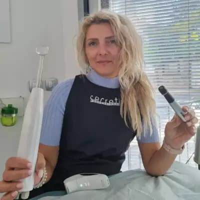 Gergana Ganeva She's Center