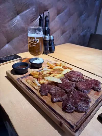 Vladi Bar & Grill