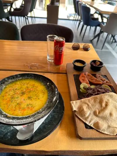 Vladi Bar & Grill