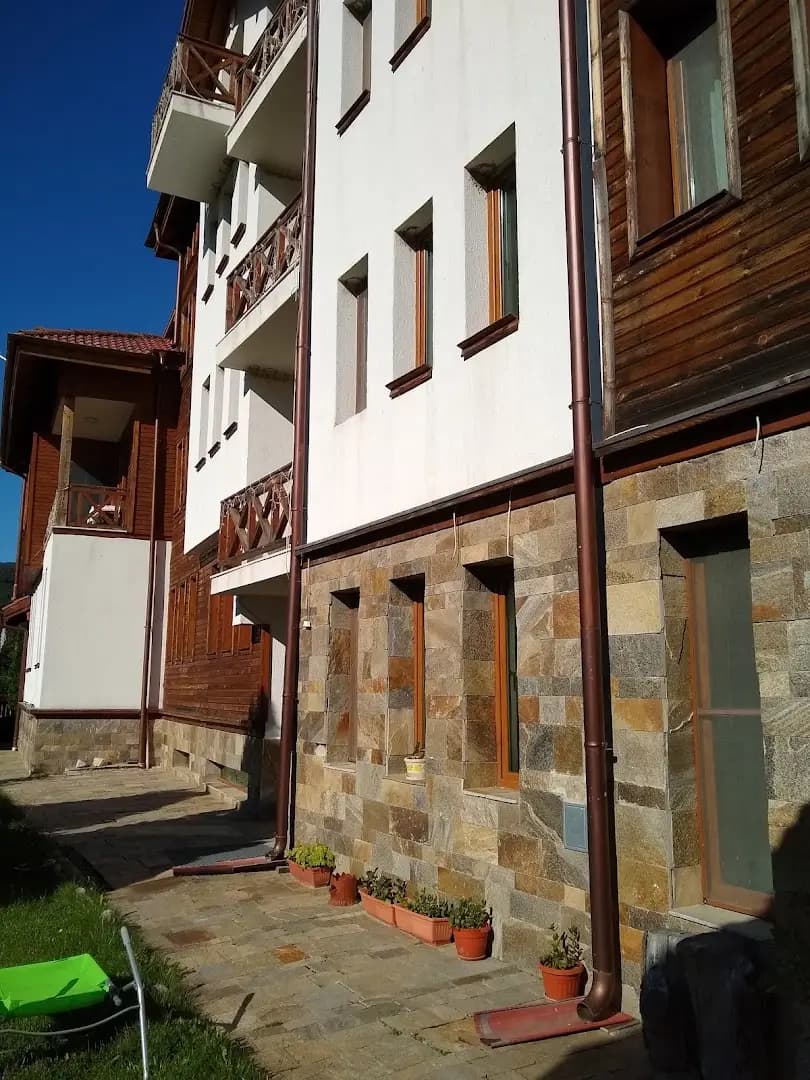 Boutique Hotel The White Pine - Хотел "Белия Бор"