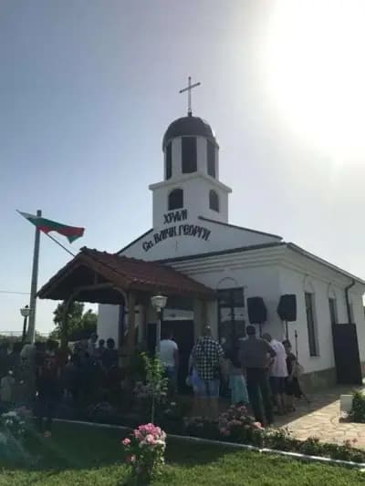 Храм “Св. Георги Победоносец”